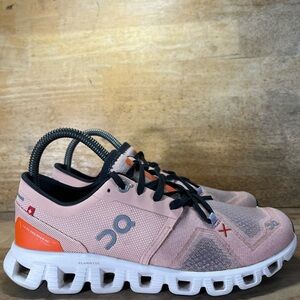 On Cloud X 3 Sneakers REFLECTIVE Womens Sz 6.5 Running Shoes Sneakers Rose Sand